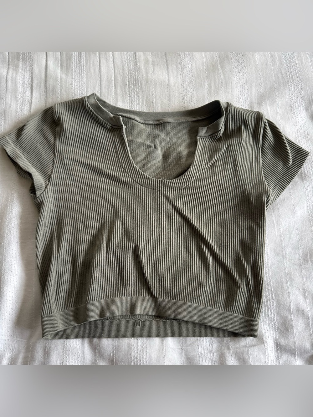 Contourelle Ribbed Scoop Crop Top - Olive Green